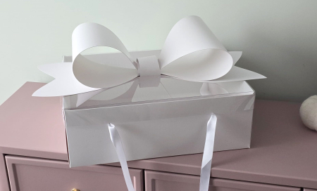 CUTII HARTIE - Cutie cadou  400x300x140h mm