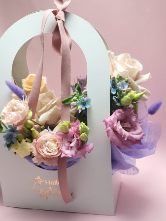 CUTII CU AUTOFORMARE - Set 2 pungi carton pentru aranjamente florale