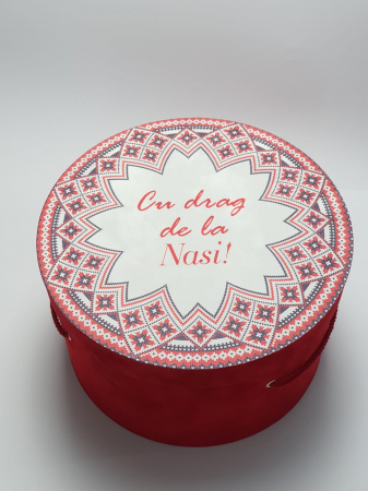 CUTII CATIFEA - Cutie, catifea, pentru trusou botez, imprimată color -TRADITIONAL RED