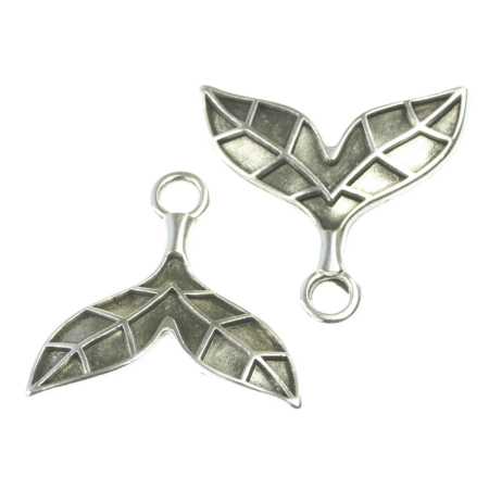 Accesorii metalice - Charm coada de delfin, zamac placat cu argint, 17x18 mm, gros. 1.5 mm