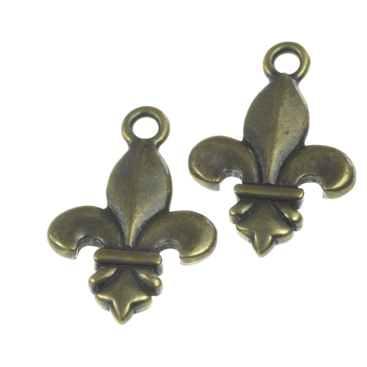 Charm-uri - Charm floare de crin, aliaj placat cu alama antichizata, 19x17 mm, gros. 3 mm, orif. 2 mm