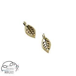 Accesorii metale comune - Charm frunza 5x7 mm zamac placat cu alama anticizata