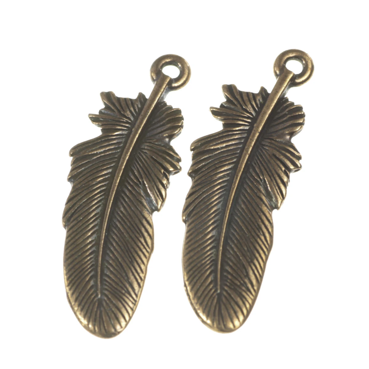 Charm-uri - Charm pana, aliaj placat cupru antichizat, 29x9 mm, gros. 2 mm