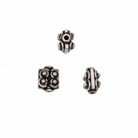 Distantiere, argint 925 antichizat, lungime 9 mm, latime 7.5 mm, grosime 4.5 mm [1]