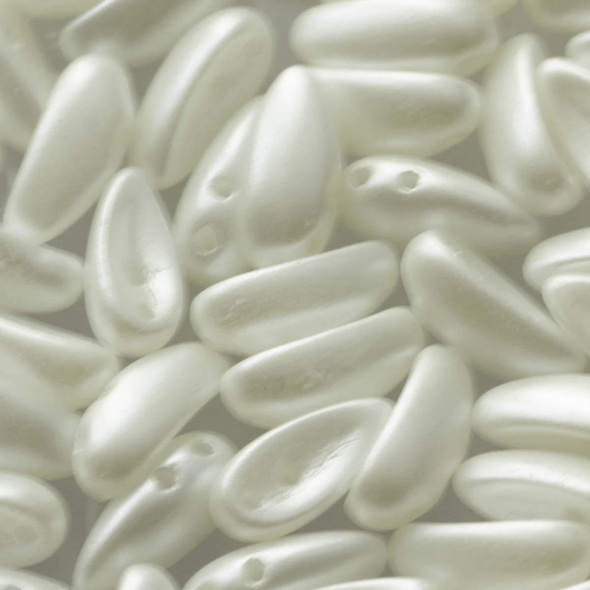 Margele cehesti Chilli - Margele cehesti Chilli 4x11 mm Opaque White 2hole