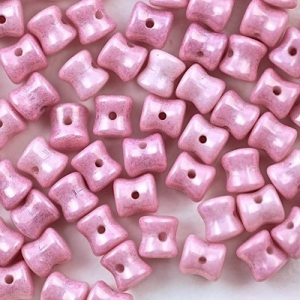 Margele Cehia - Margele cehesti Diabolo 4x6 mm Chalk white lila luster