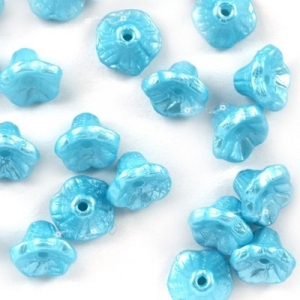 Margele Cehia - Margele cehesti Floare clopotel 7x5 mm Alabaster pastel aqua