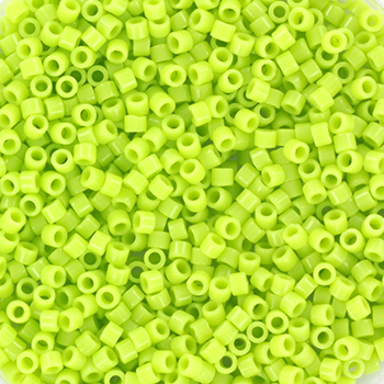 Margele Miyuki - Miyuki delica's 11/0 opaque chartreuse DB-733