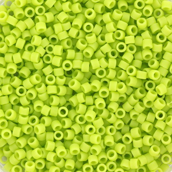 Margele Miyuki - Miyuki delica's 11/0 opaque matte chartreuse DB-763
