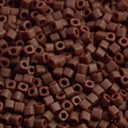 Toho Cub - Toho Cube 1,5 mm Opaque-Frosted Oxblood