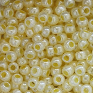 Margele Toho - Margele Toho Round 11/0 ceylon lemon chiffon TR 11 902