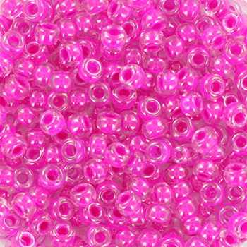 Miyuki rocailles 8 0 fuchsia lined crystal 8-209