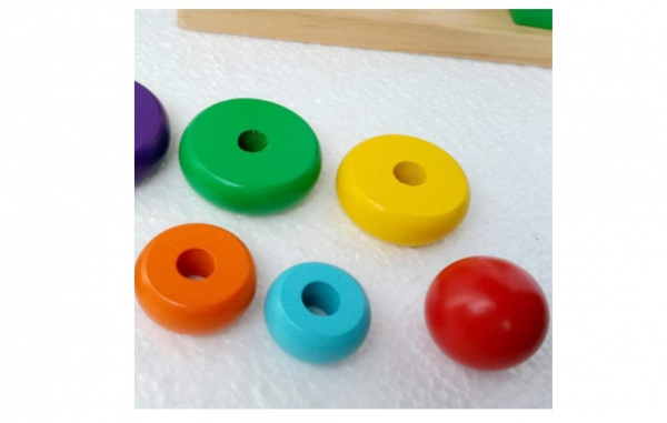 Jucarie din lemn Turn de stivuit cu forme geometrice [6]