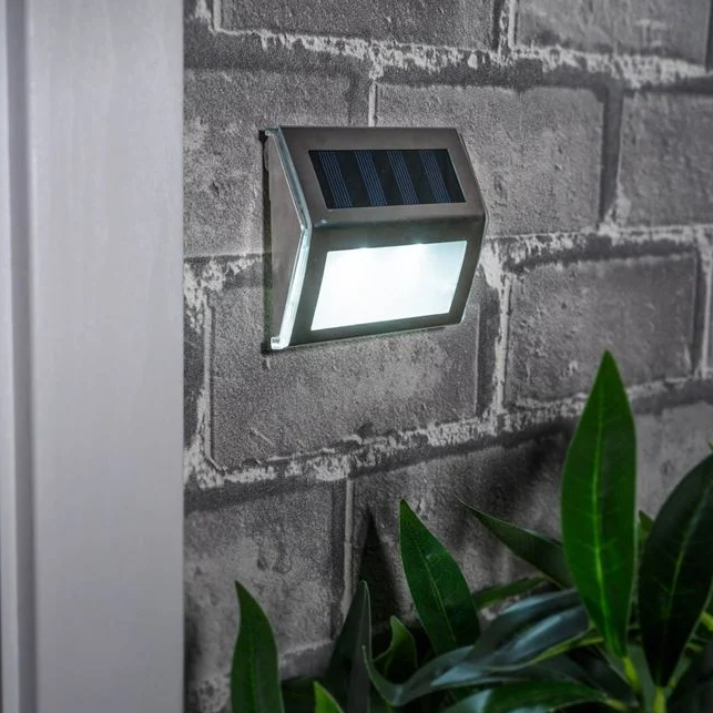 Aplica solara de perete argintie, 2 LED-uri lumina alba, 10x2.3x8.3 cm [2]