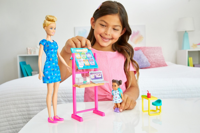 Barbie Cariere Set Mobilier cu Papusa Blonda Profesoara  [4]