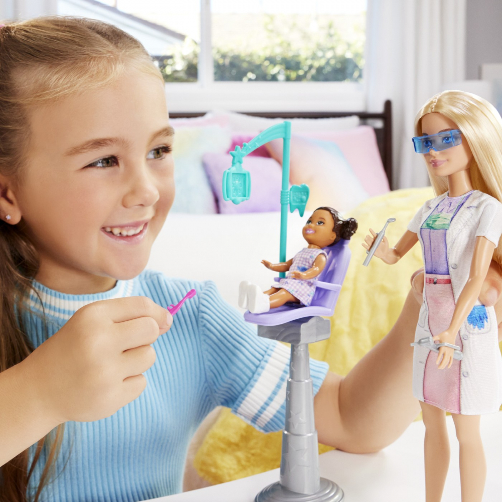BARBIE SET DE JOACA PAPUSA BARBIE BLONDA FACE CARIERA STOMATOLOG [3]