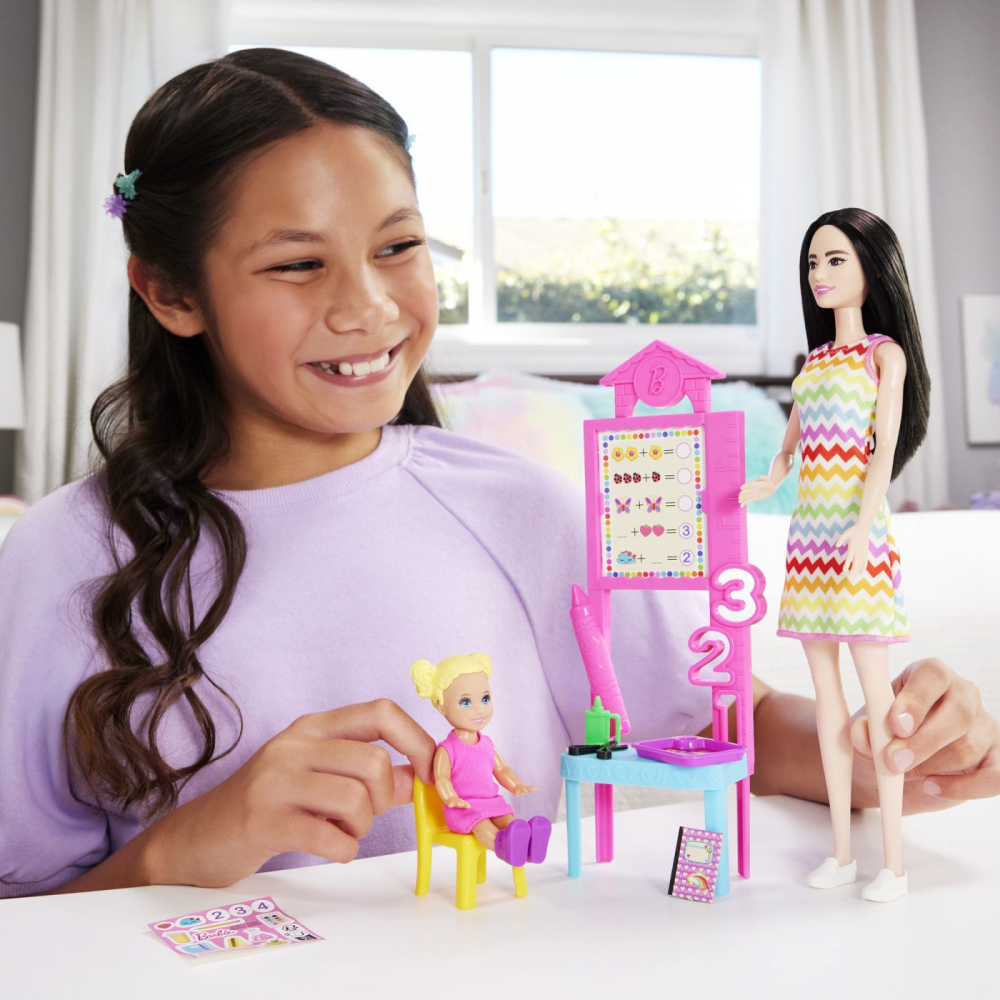 BARBIE SET DE JOACA PAPUSA BARBIE BRUNETA FACE CARIERA PROFESOARA [3]