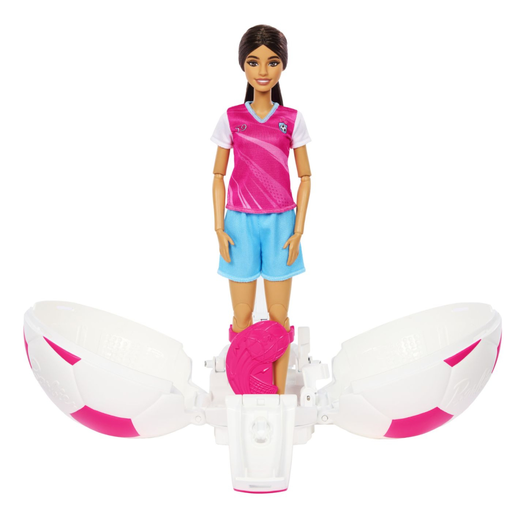 BARBIE TEAM ROTESTE SI DEZVALUIE PAPUSA BARBIE JUCATOARE DE FOTBAL [12]