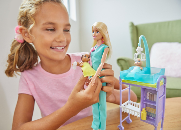 Barbie You Can Be Anything Papusa Doctor Pediatru  [3]