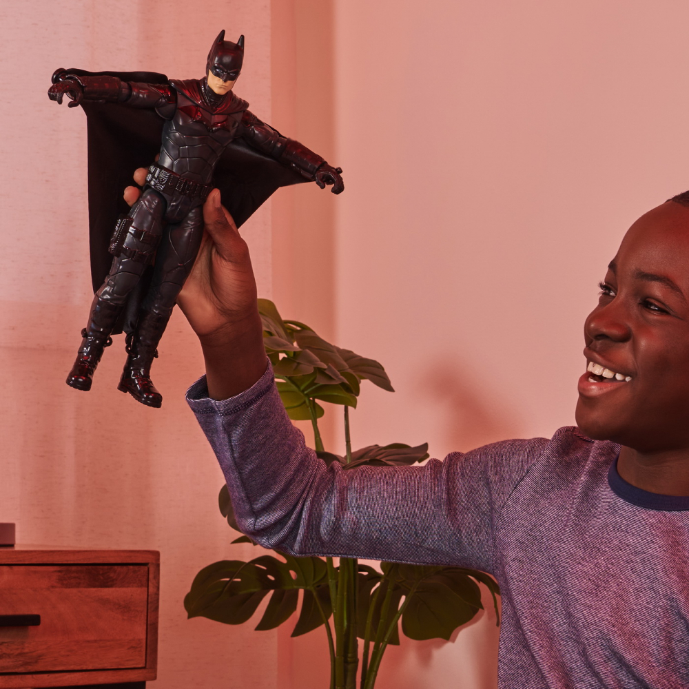 BATMAN FIGURINA BATMAN IN COSTUM CU ARIPI 30CM [4]