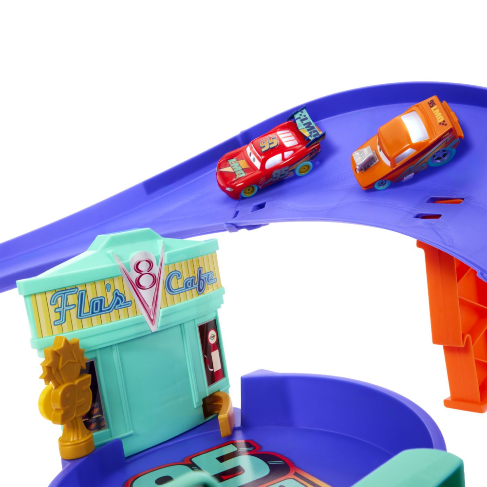 CARS PISTA DE CURSE CELEBRATION RACEWAY FULGER MCQUEEN CU 1 MASINUTA INCLUSA [2]