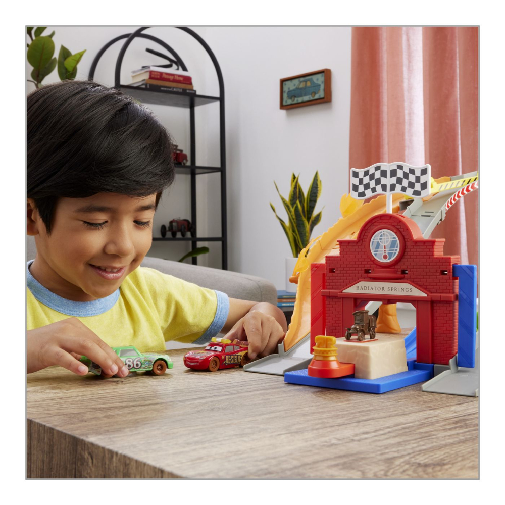 CARS RACE AND RESCUE SET DE JOACA CURCUIT DE SALVARE SI 3 MASINUTE METALICE [6]