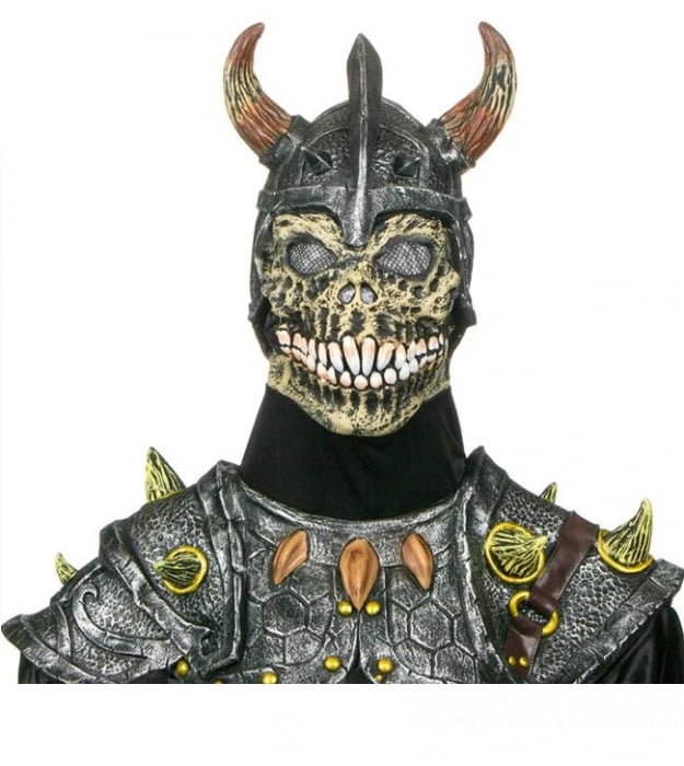 Costum Razboinic cu cap craniu si coarne [2]