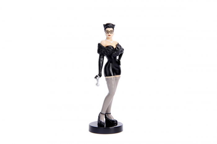 DC Comics Bombshells 1959 Cadillac Cat Woman 1:24  [6]