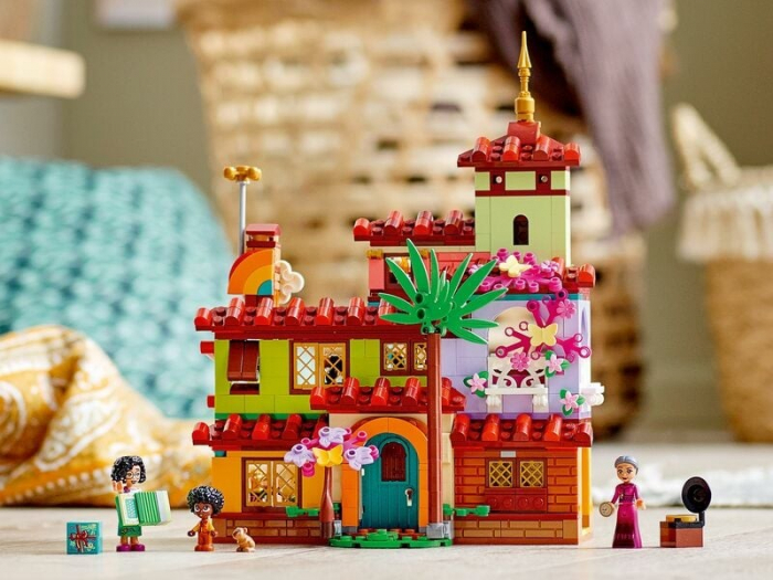 Disney Princess Casa Madrigal 43202  [7]