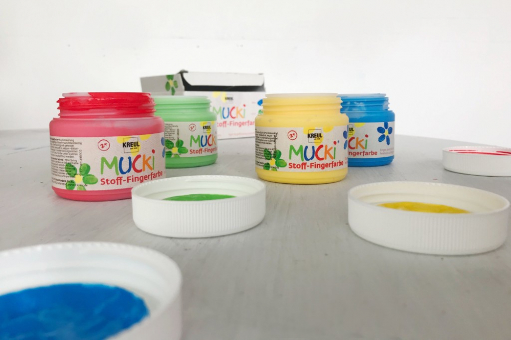 Vopsea lichida Finger Paint pentru țesături Mucki,fara cgluten, 4 culori  x 150 ml,+2 ani [3]