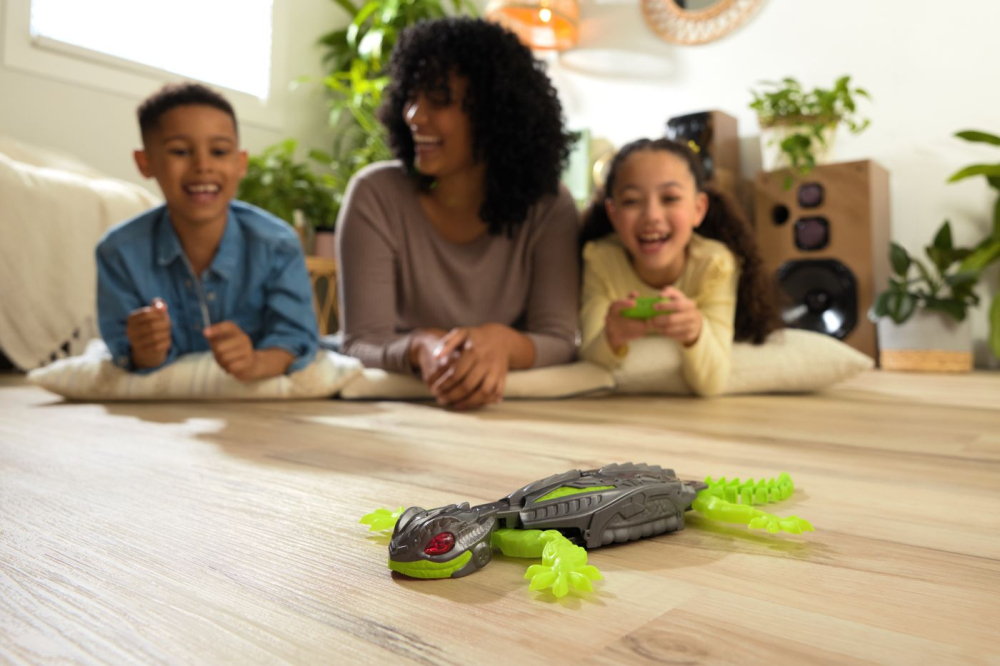 HEX BOTS SOPARLA GECKO VERDE CATARATOARE CU TELECOMANDA [8]