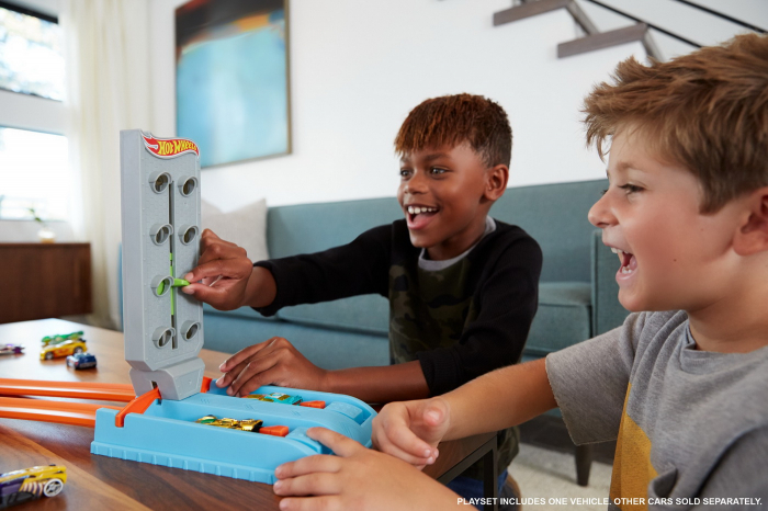 Hot Wheels Lansator cu Mașinuța Pista pentru Accelerări Maxime  [3]