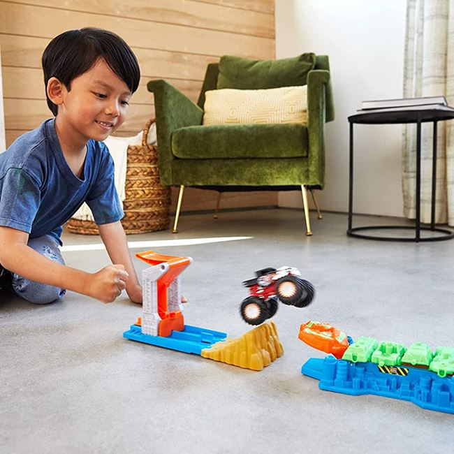 Lansator cu masinuta Monster Trucks-Hot Wheels [4]