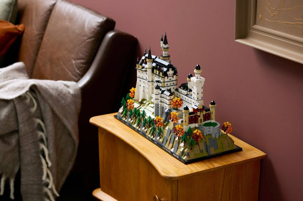 LEGO ARHITECTURE CASTELUL NEUSCHWANSTEIN 21063 [7]