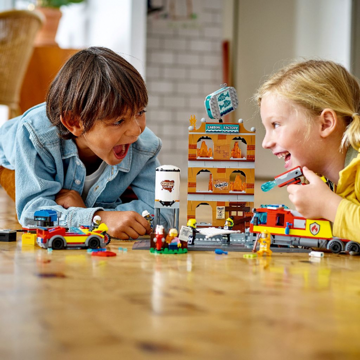 LEGO City Brigada de Pompieri 60321  [4]