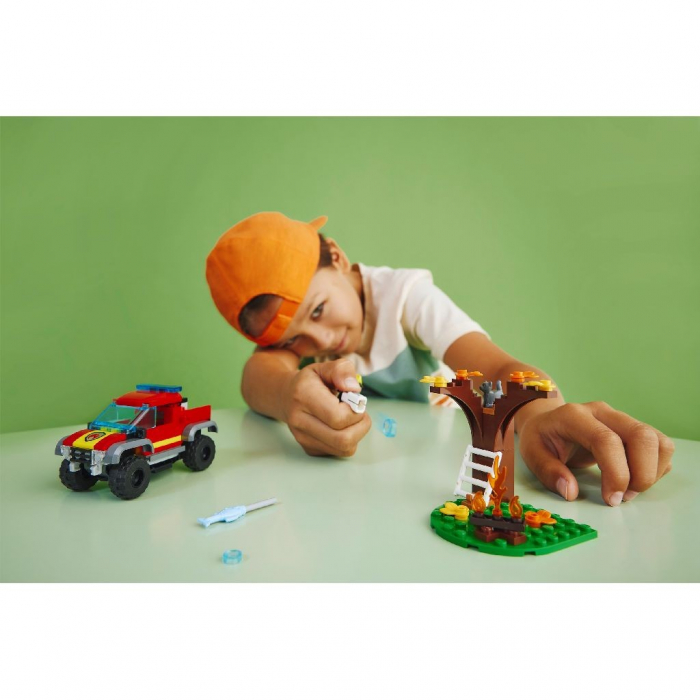 Lego city masina de pompieri 4x4 60393 [3]