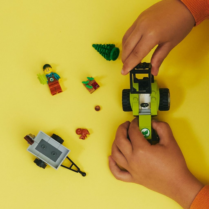 LEGO City Tractor 60390  [4]