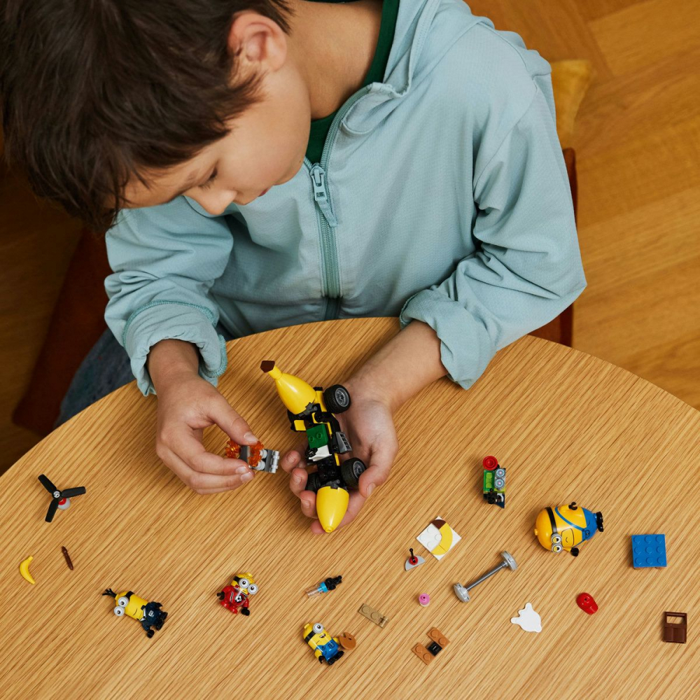 LEGO DESPICABLE ME4 MINIONII SI MASINA BANANA 75580 [6]