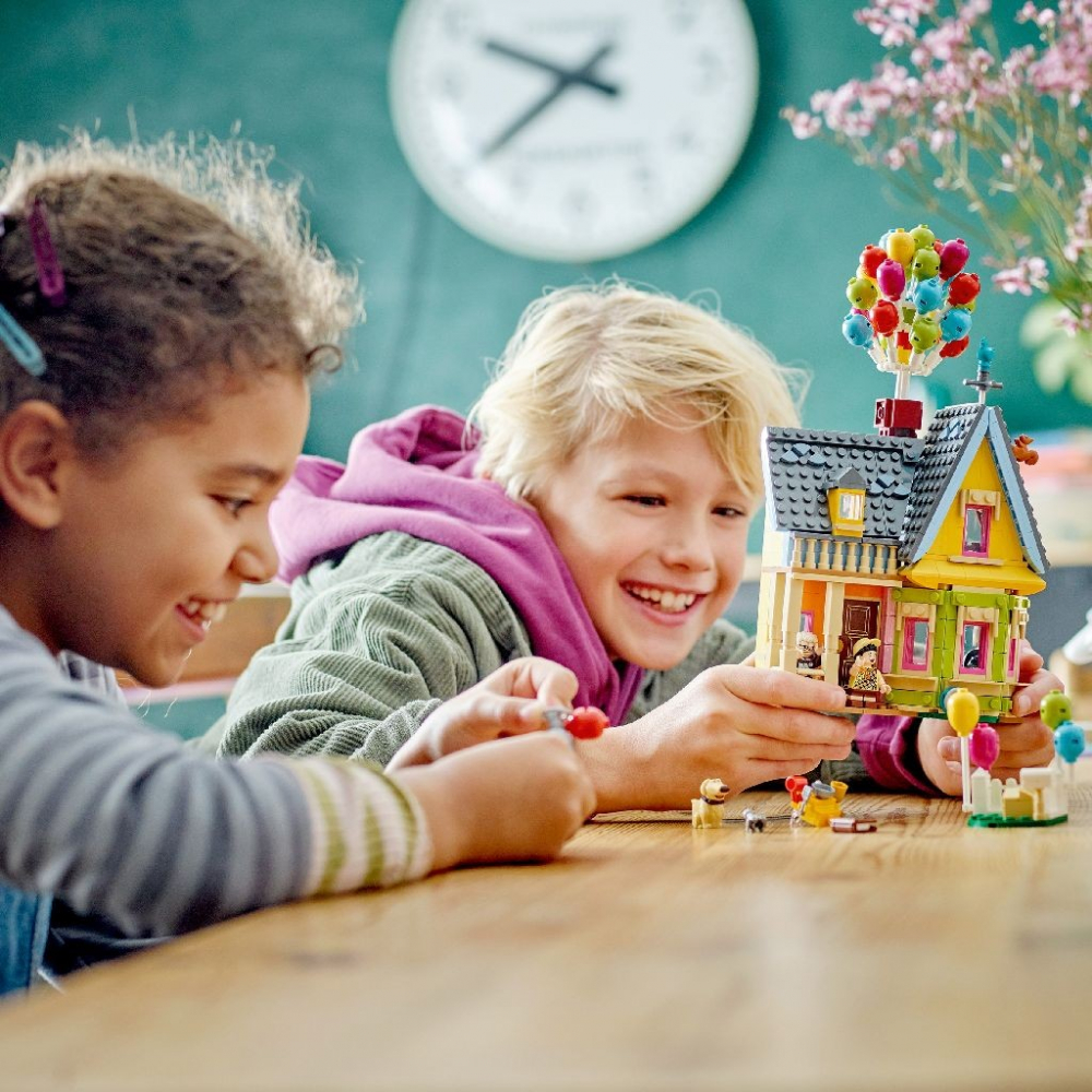 Lego Disney Casa Din Filmul Up 43217 [3]