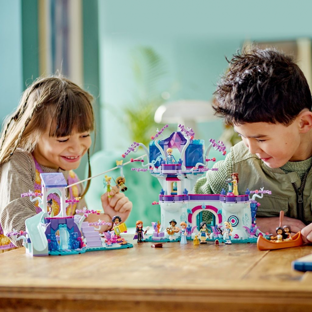 LEGO DISNEY CASA FERMECATA DIN COPAC 43215 [3]
