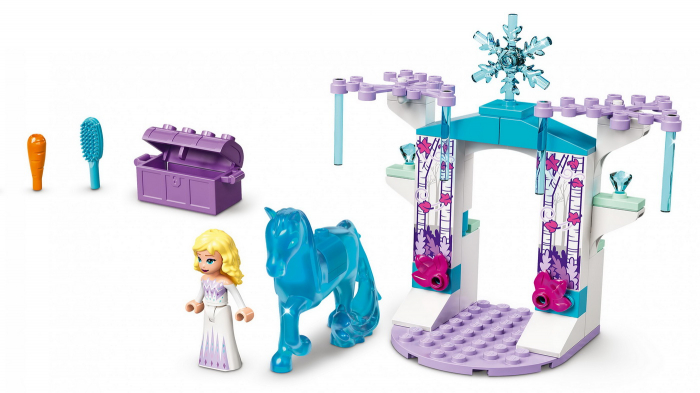 LEGO Disney Princess Elsa și Grajdul de Gheață a lui Nokk 43209 [2]