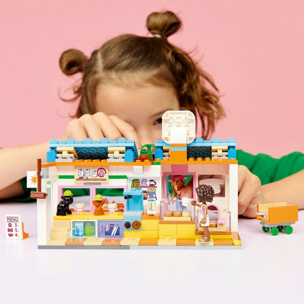 LEGO FIRENDS BRUTARIE CU BUNATATI PENTRU CAINI 42677 [5]