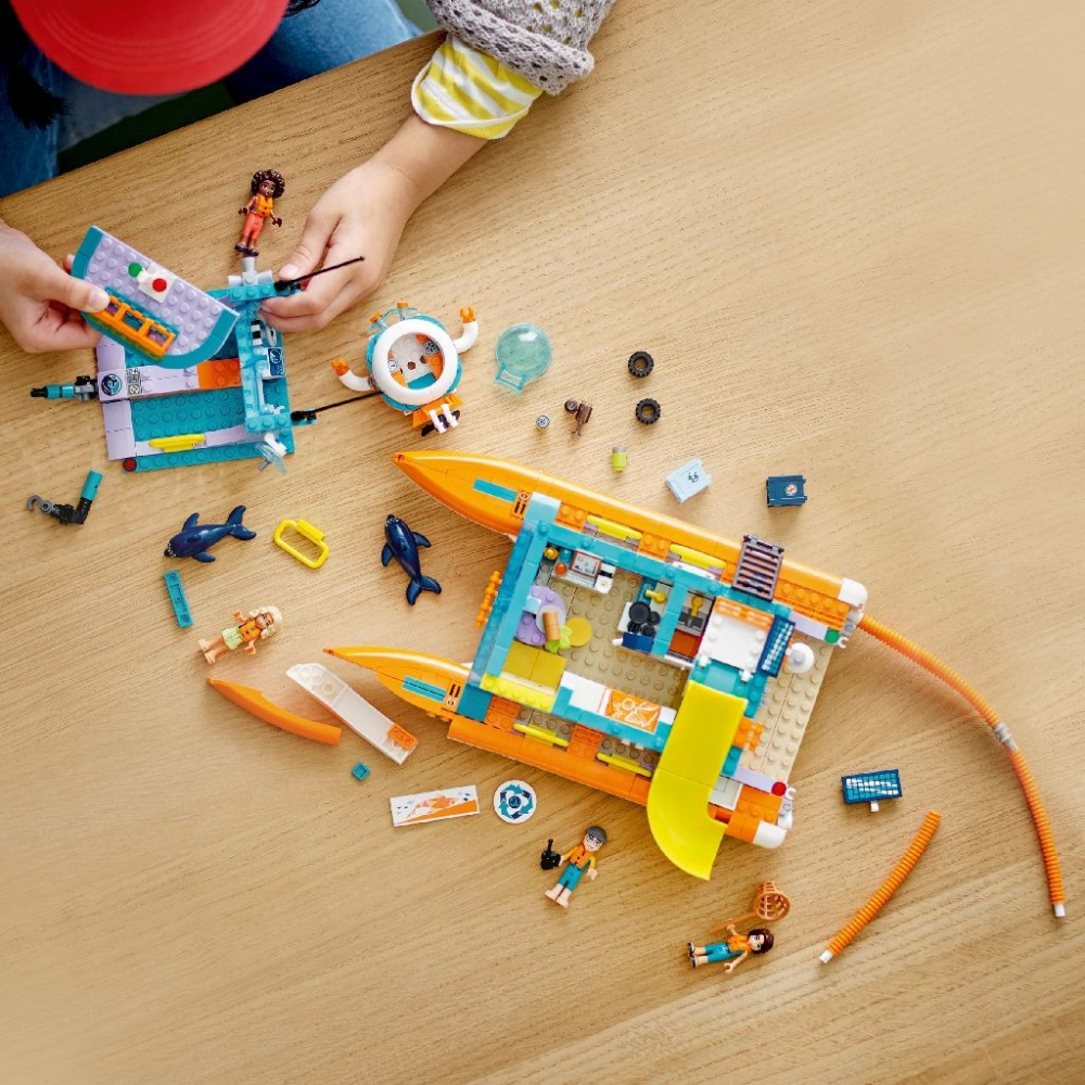 LEGO FRIENDS BARCA DE SALVARE PE MARE 41734 [4]