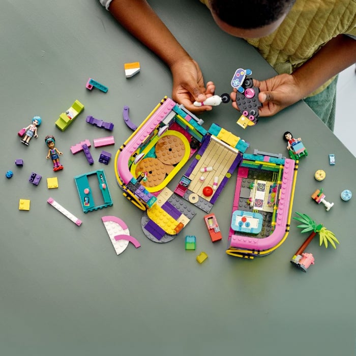LEGO Friends Galeria Disco cu Jocuri Electronice 41708 [3]