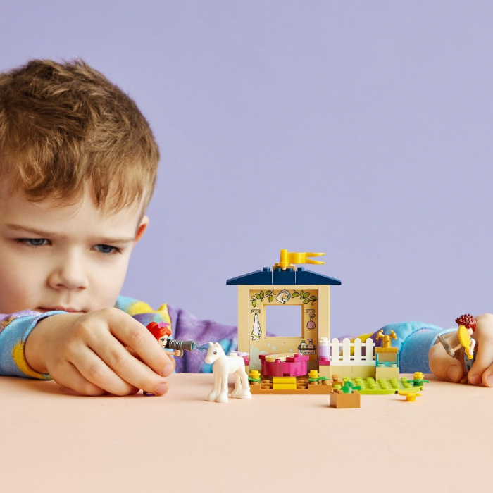LEGO Friends Grajd pentru Îngrijirea Poneiului 41696 [3]