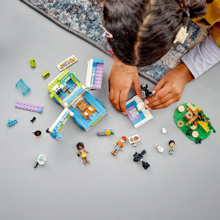 LEGO Friends Studioul Mobil de Stiri 41749  [4]