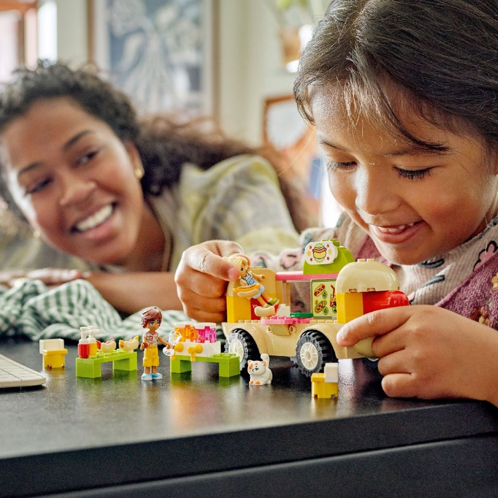 Lego Friends Toneta Cu Hotdogi 42633 [3]