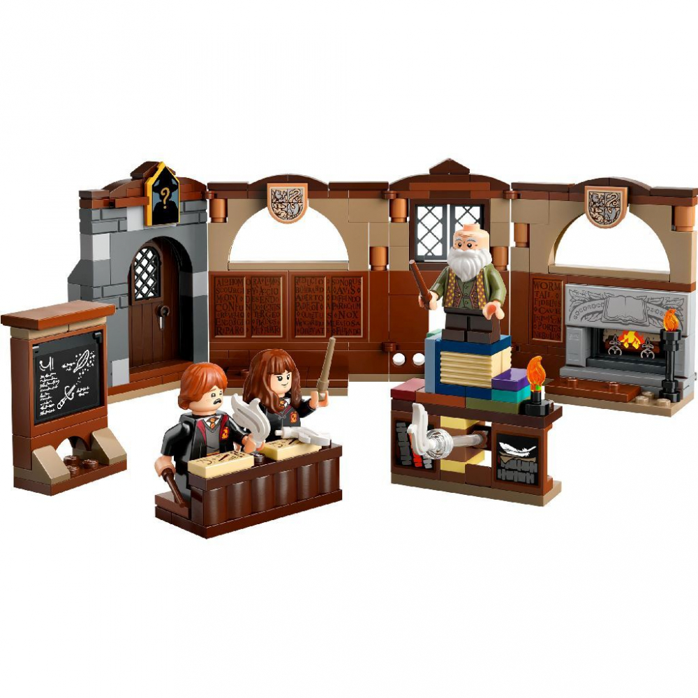 LEGO HARRY POTTER TM CASTELUL HOGWARTS ORA DE FARMECE 76442 [2]