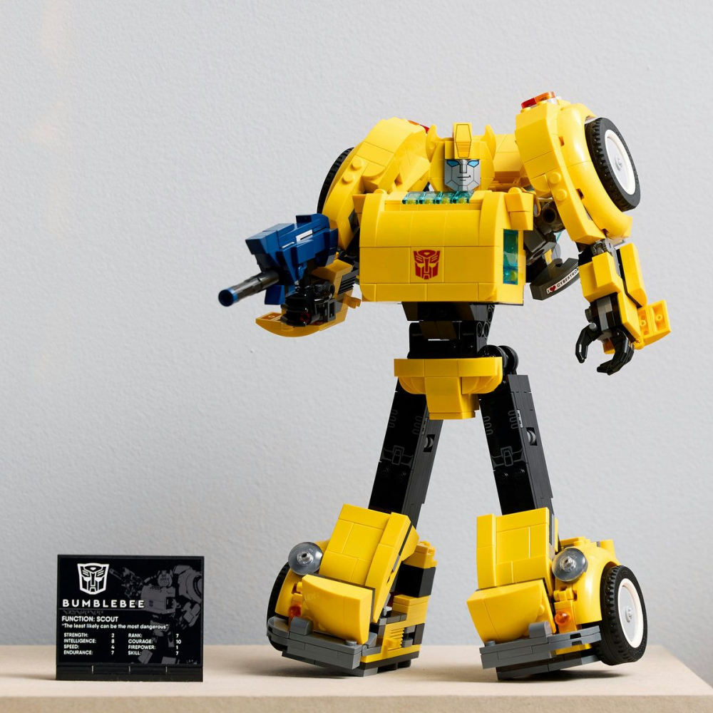 LEGO ICONS TRANSFORMERS BUMBLEBEE 10338 [2]
