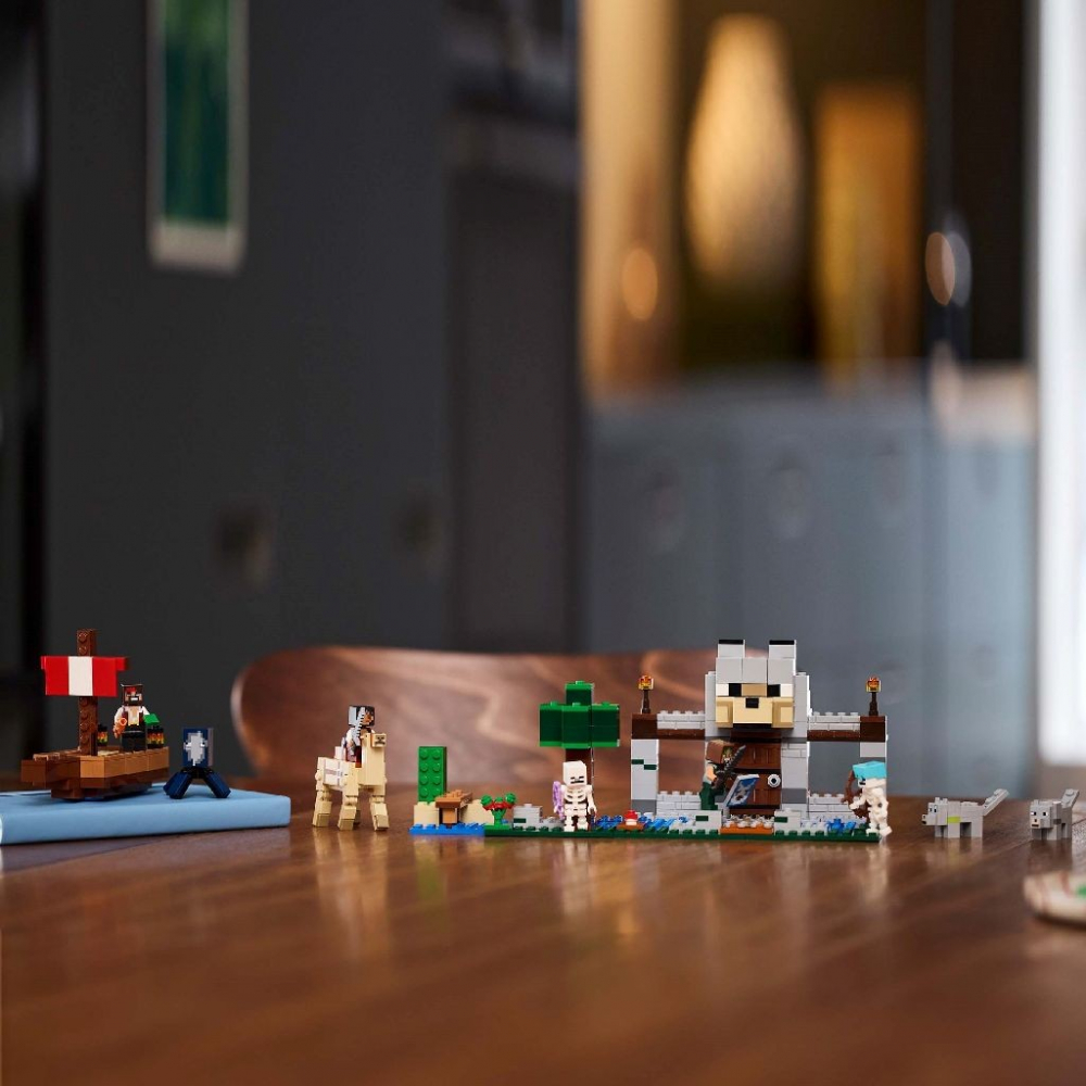 LEGO MINECRAFT CALATORIE PE CORABIA DE PIRATI 21259 [5]